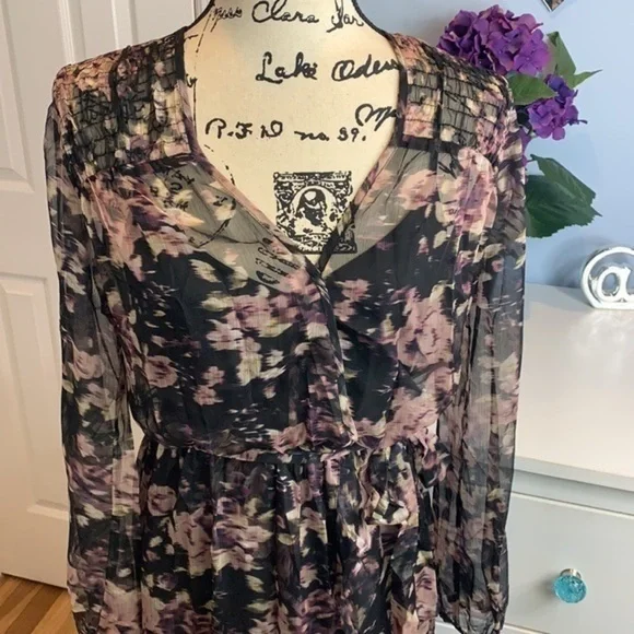 LA Made Eve Cross Front Maxi Dress in Floral Print - Picture 4 of 7